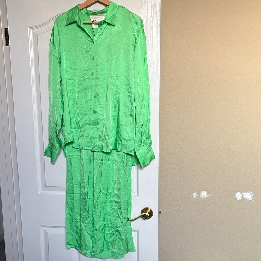 Small - NWOT - PIPPA - Bright Lime Green Button-Up Top and Pants Set